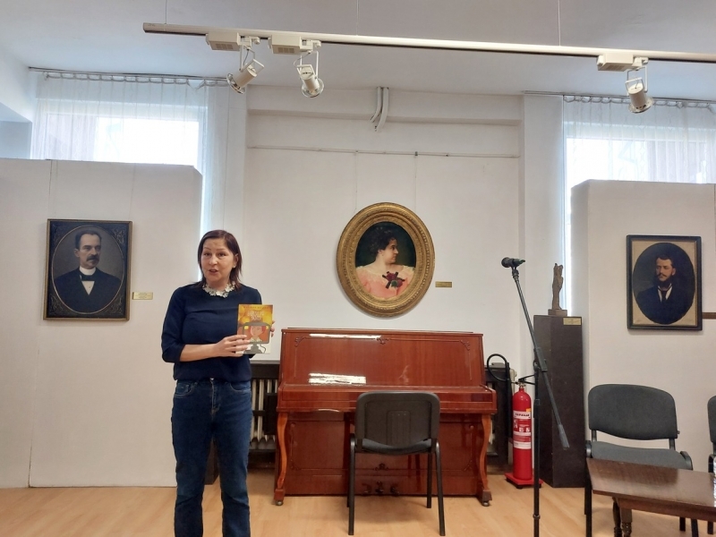 Книгата „Заведи ме вкъщи“ на писателя Михаил Вешим бе представена в Свищов 