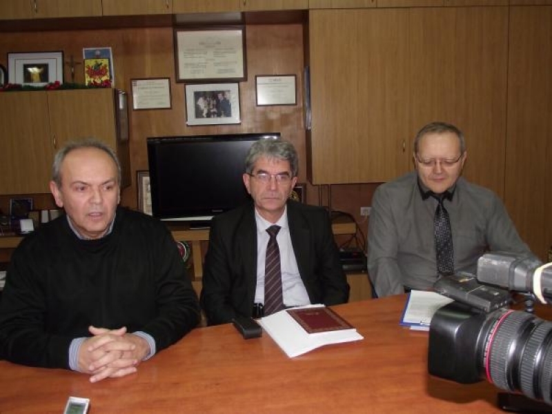 Възстановени са всички средства  по проектите за болницата и Нове