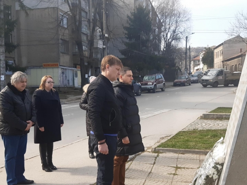На 4 март в Свищов се отбелязаха 45 години от най-опустошителното земетресение у нас 