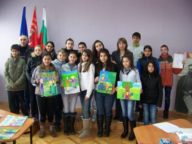 Свищовски ученици с награди от екоконкурс