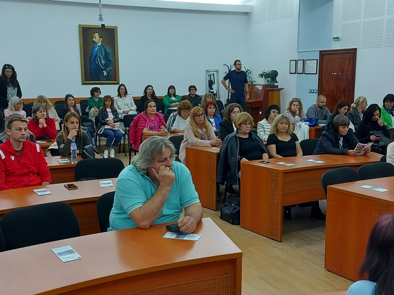 Със заключителна пресконференция община Свищов приключи дейностите по проект модернизация на образователната среда в сградата на СУ „Димитър Благоев“, град Свищов“  