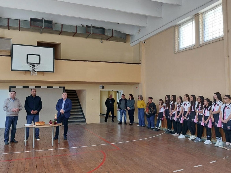 Със средства от МОН започва ремонт на физкултурния салон в СУ „Николай Катранов“ – Свищов за близо 250 хил. евро 