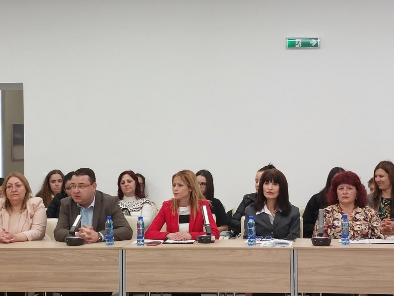 Приемна на тема „Политики за подкрепа на младите хора в община Свищов“ се проведе в Младежки център - Свищов 