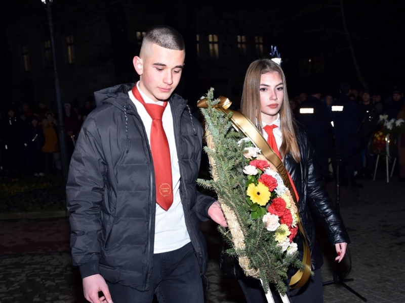 Вицепрезидентът Илияна Йотова посети Свищов по повод 160-годишнината от рождението на Алеко Константинов