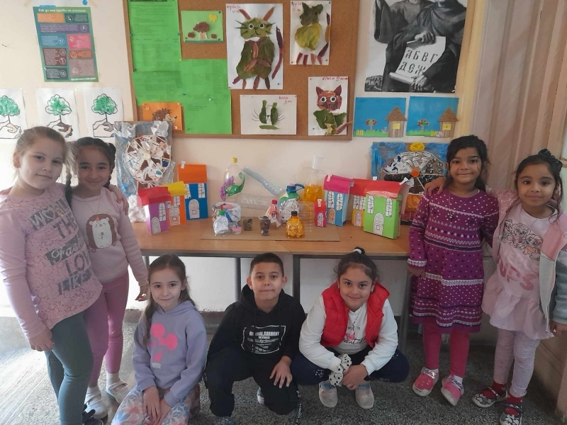 ОУ „Св. св. Кирил и Методий“ работи по програма „Екоучилища“ – тема „Вода“ 