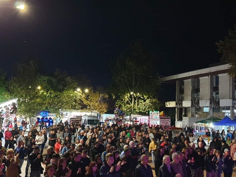 С поп-рок концерт стартираха концертните вечери в Свищов по повод празника „Свищовски лозници“  