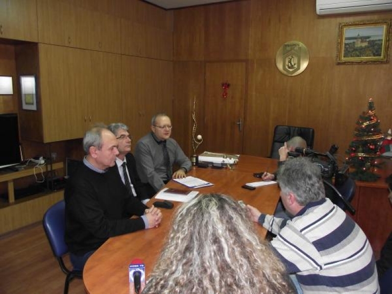Възстановени са всички средства  по проектите за болницата и Нове