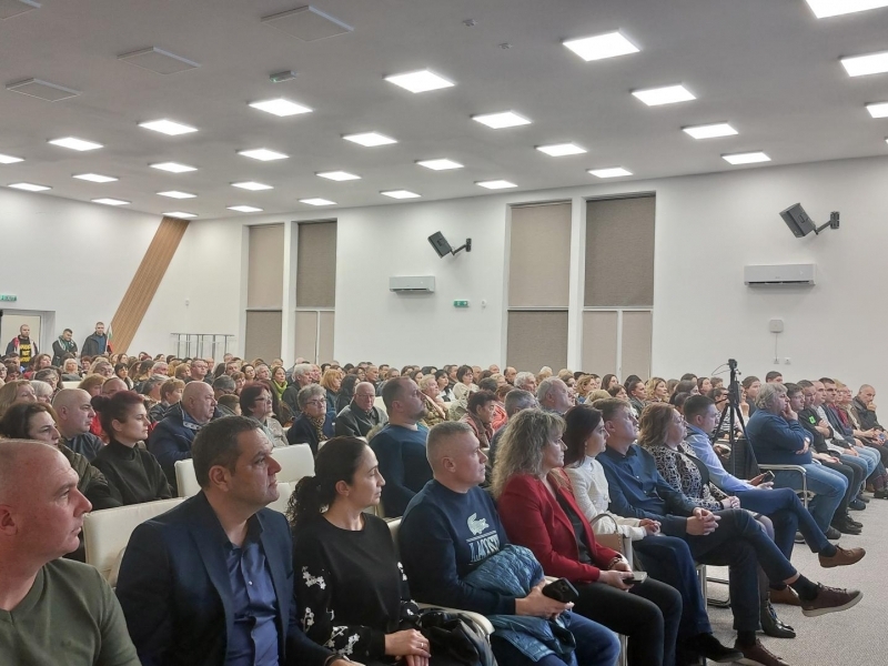 Кметът Генчо Генчев направи своя ежегоден публичен отчет пред жителите на община Свищов 