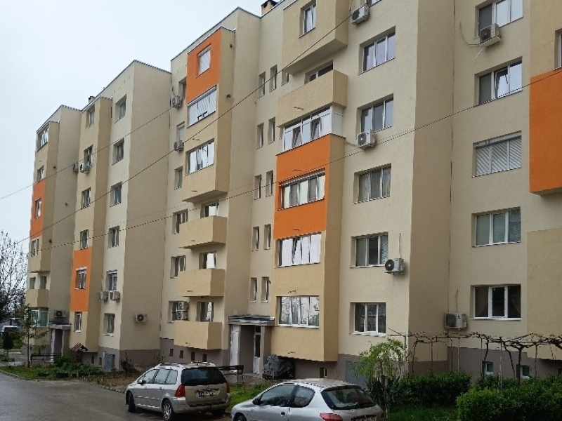 Приключиха дейностите по договорите за устойчиво енергийно обновяване на жилищния сграден фонд в Свищов 