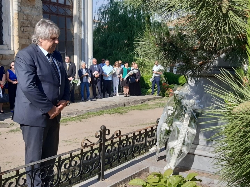 В Свищов тържествено бе отбелязан Денят на светите братя Кирил и Методий  