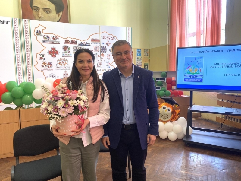 Актрисата Гергана Стоянова гостува в СУ „Николай Катранов“ - Свищов