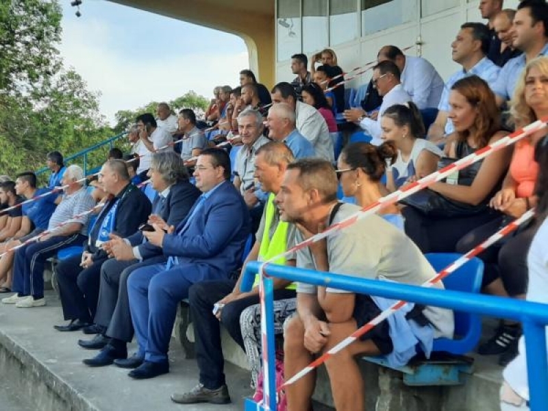 В голово шоу ветераните на „Академик“ Свищов и „Лудогорец 1945“ Разград завършиха 5:5