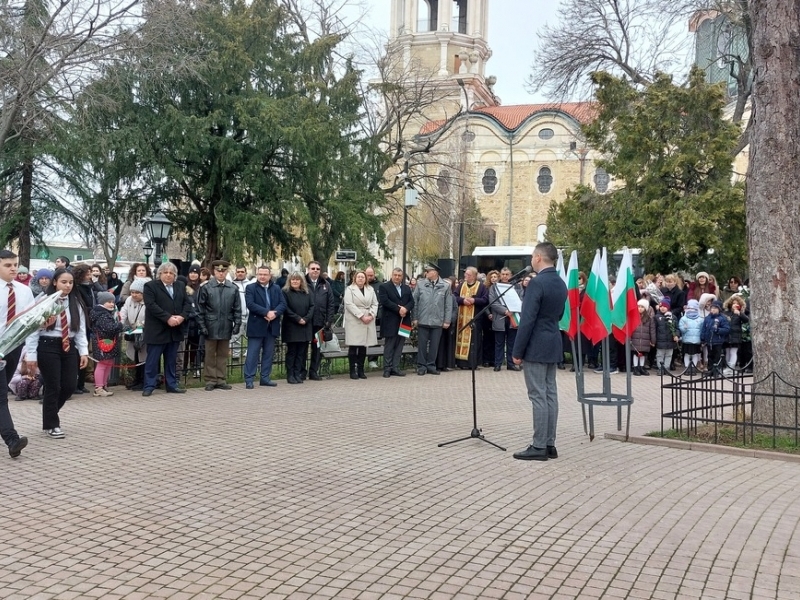 В Свищов беше отбелязан тържествено Националният празник на България – 3 март 