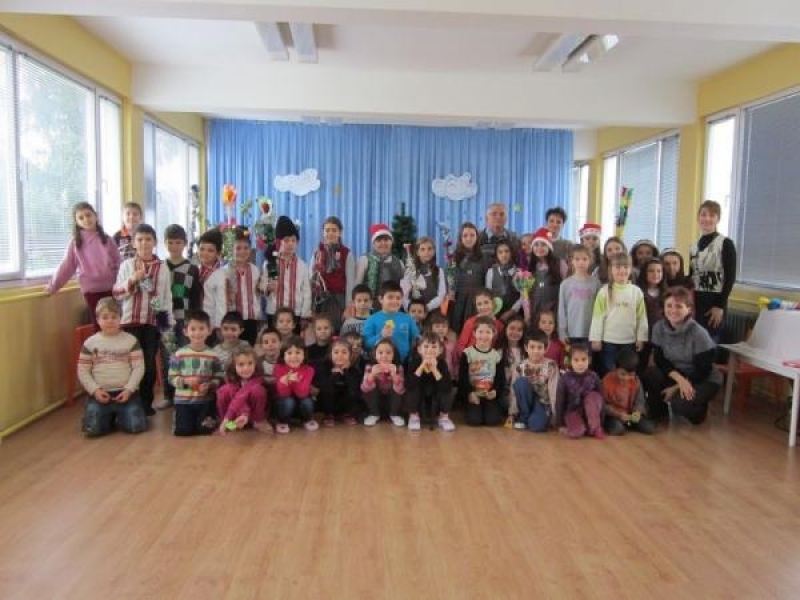 Коледни празници и награди в СОУ „Николай Катранов”