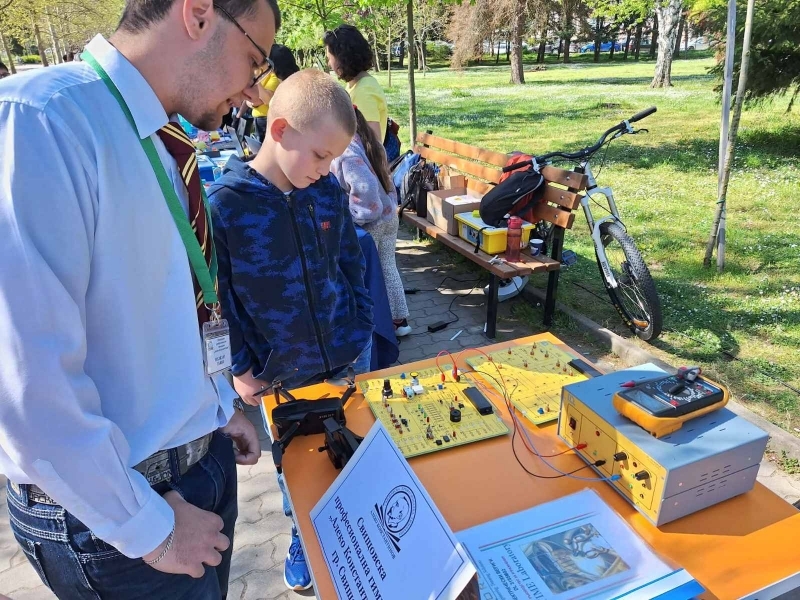 Свищовската професионална гимназия „Алеко Константинов“ със силно участие в STEM фестивал 