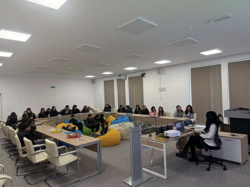 Кръгла маса на тема: „Методи и средства за оказване на подкрепа на уязвими групи“ се проведе в Младежки център - Свищов