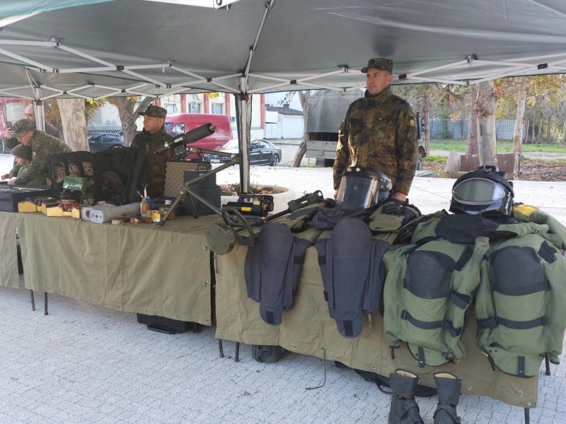  В Свищов се проведе кампания за популяризиране на военната професия и привличане на млади хора в нея 