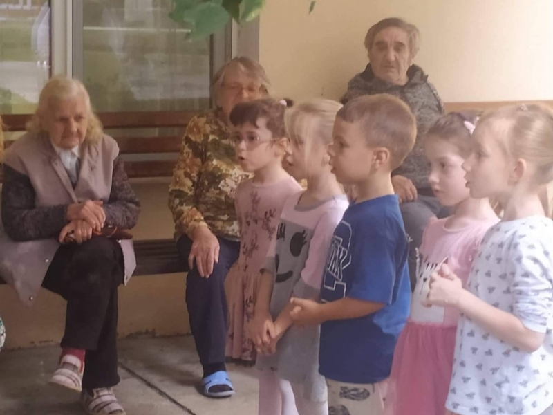 В ДСХ „Мария Луиза“ - гр. Свищов бе отбелязан Международният ден на възрастните хора 