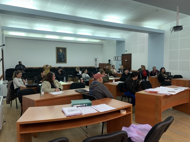 УСПЕШНО ПРИКЛЮЧИХА МОТИВАЦИОННИТЕ ОБУЧЕНИЯ ПО ПРОЕКТ  „Социално-икономическа интеграция на уязвими групи. Интегрирани мерки за подобряване достъпа до образование в община Свищов“ 