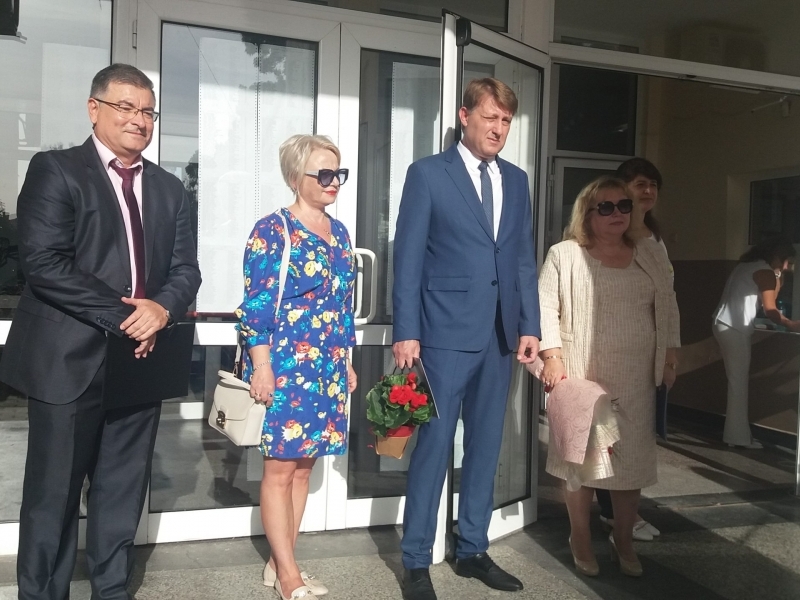 ЧЕСТИТ ПЪРВИ УЧЕБЕН ДЕН! 