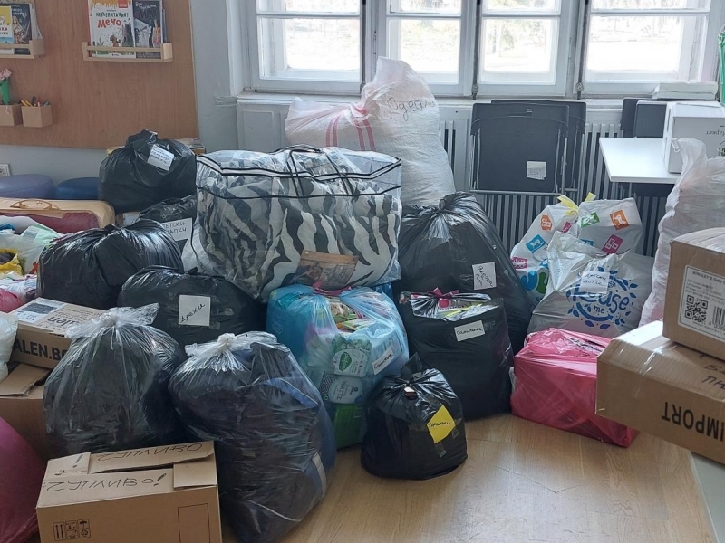 За броени часове жителите на Свищов събраха и изпратиха бус с продукти от първа необходимост за бедстващите турски граждани 