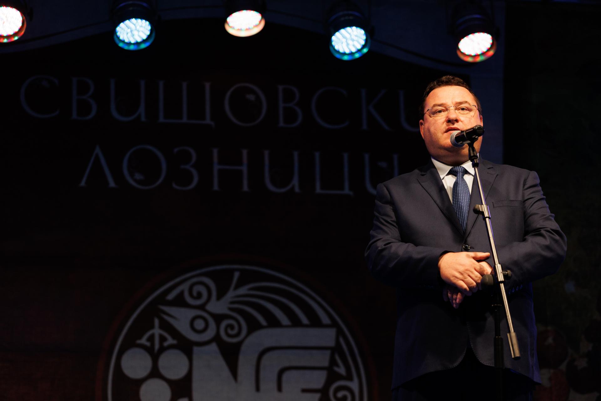 Кметът на Свищов официално откри празниците „Свищовски лозници 2022 ...